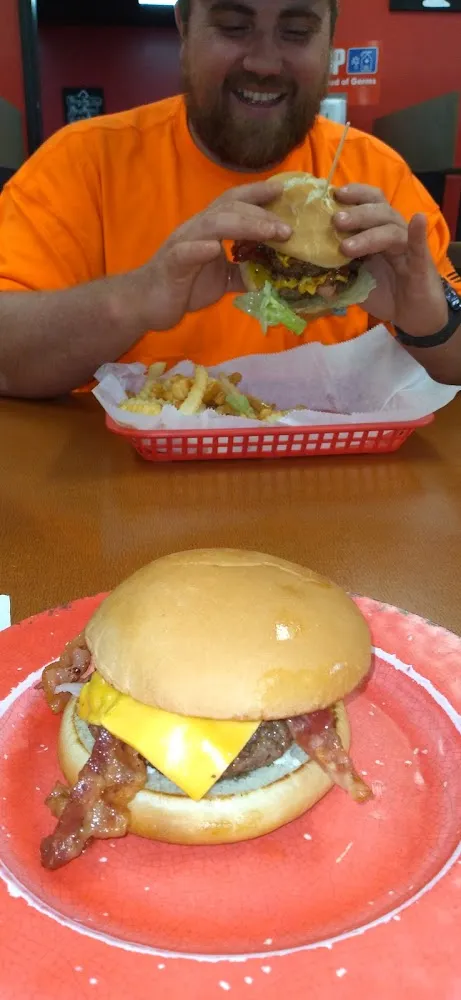 Bacon Cheeseburger X Burger
